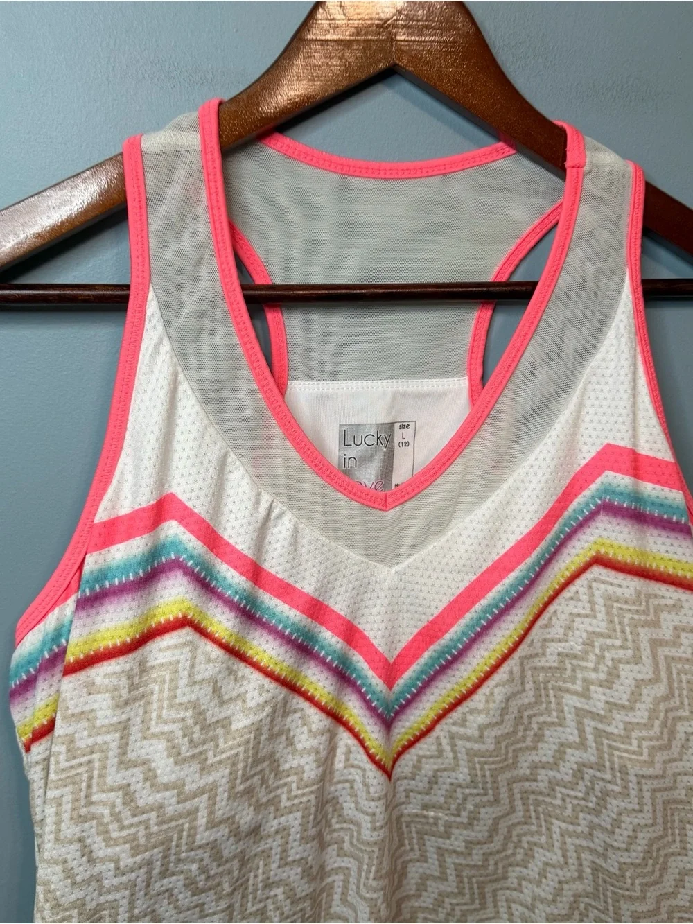 Lucky in Love Chevron Athletic Tank Top Large 12 White Pink Racerback